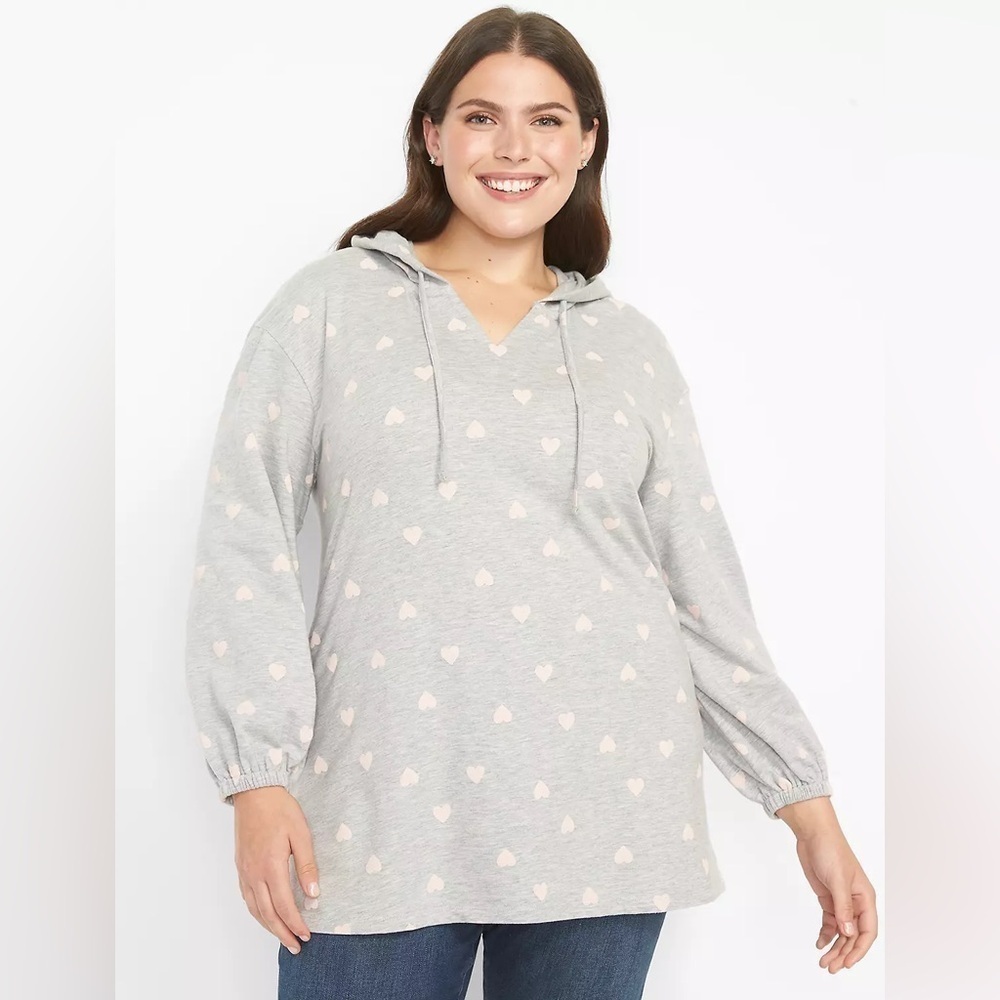 Lane Bryant gray w/pink hearts tunic length hoodie top, size 14/16.
